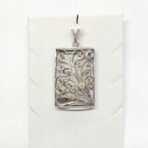 Srebrny, filigranowy wisiorek, srebro 0,835 ażurowy, prostokątny wisiorek