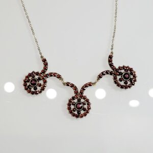 Srebrny pozłacany naszyjnik z granatami srebro złocone 0,900 granaty rozety