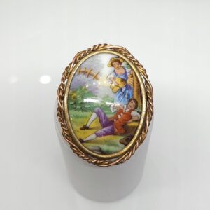 Broszka z porcelaną Limoges, mosiądz, ceramika ze sceną rodzajową