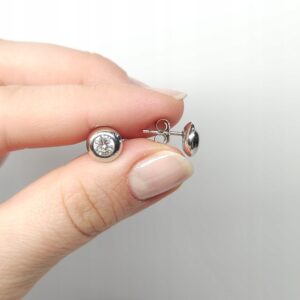 Srebrne okrągłe kolczyki z cyrkoniami, srebro 0,835 sztyfty