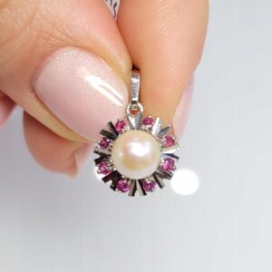 Wisiorek złoty z perłą i spinelami - złoto 0,333 perła różowe kamienie