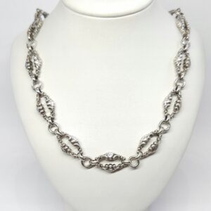 Srebrny naszyjnik bogato zdobiony, srebro pr. 0,835 obw. 64,5cm