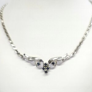 Srebrny naszyjnik z szafirowymi kamieniami, srebro rodowane 0,835 obw. 41cm