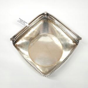 9f5fc633245095bccd78d8167dc585f7