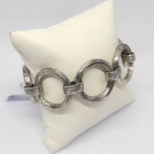 f69a82c2a6f693bcd53146ff8c99b9cd