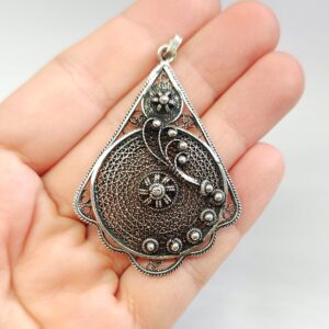 e060a1cceaa39e31ab561c25c5188240