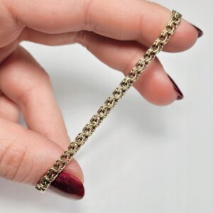 b92db29ea747d32652d7ae5635abbbdb