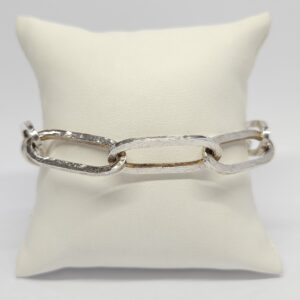 f0b0b0c3ac32c9057ff8ed288309d704