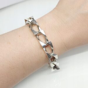 f189ea1663dd6700237193067e7712b2