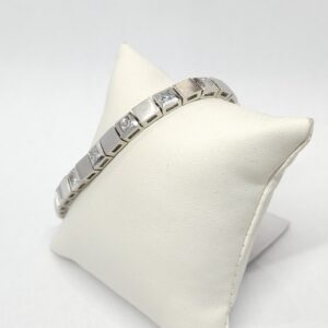 203320fba34e79ba1e5d2c30db2f5cb6