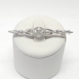 1b058aa342411613f696f737346fb693