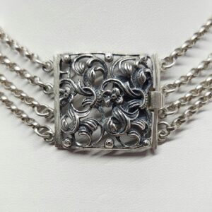 aed6fa7ff6d05a15a8bae37a7711bbaa