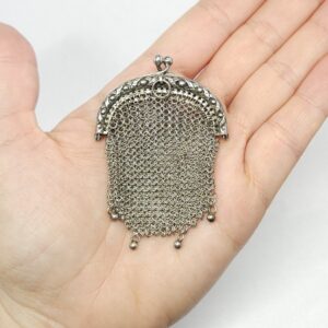 e8044d31e5352d2b5a43340731f6b86c