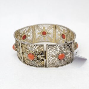 76cfe883bd5b2697ca121a3e0b8ee4eb